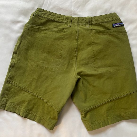 Patagonia Venga Rock Shorts (Green) - Picture 3 of 5